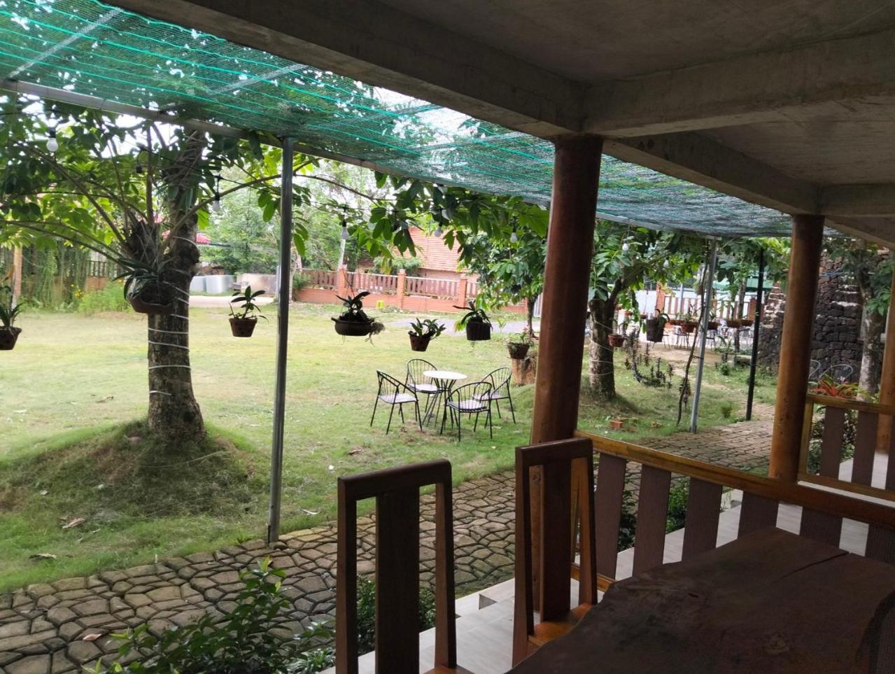 Lava Rock Viet Nam Lodge Anhfly Resort Nam Кат Тиен Екстериор снимка